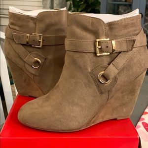 Taupe Suede 8.5 Wedges